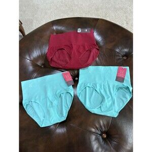 NWT 3 Pair Yummie Heather Thomson Seamless Shaping Briefs  Size M/L